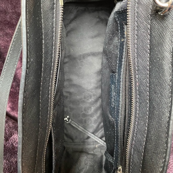 Michael Kors Medium Size Bag - Picture 12 of 13